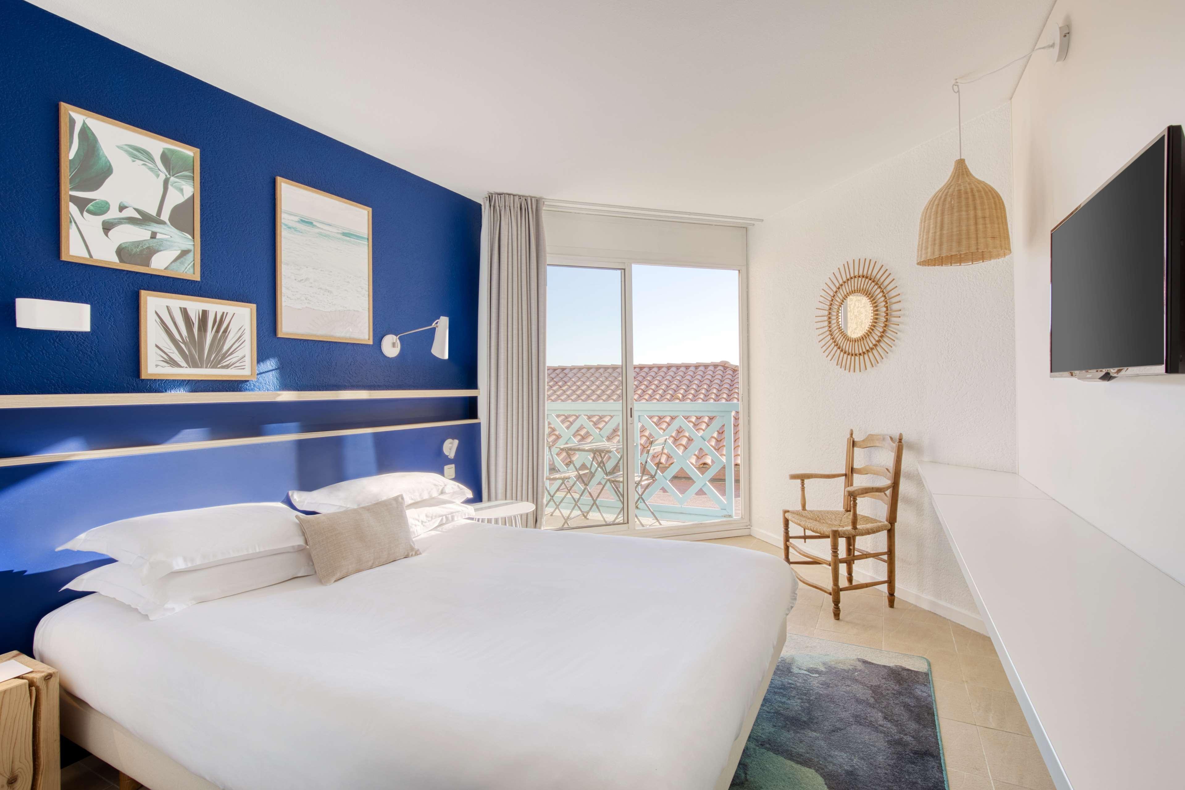 Paradou Mediterranee, Bw Signature Collection By Western Sausset-les-Pins