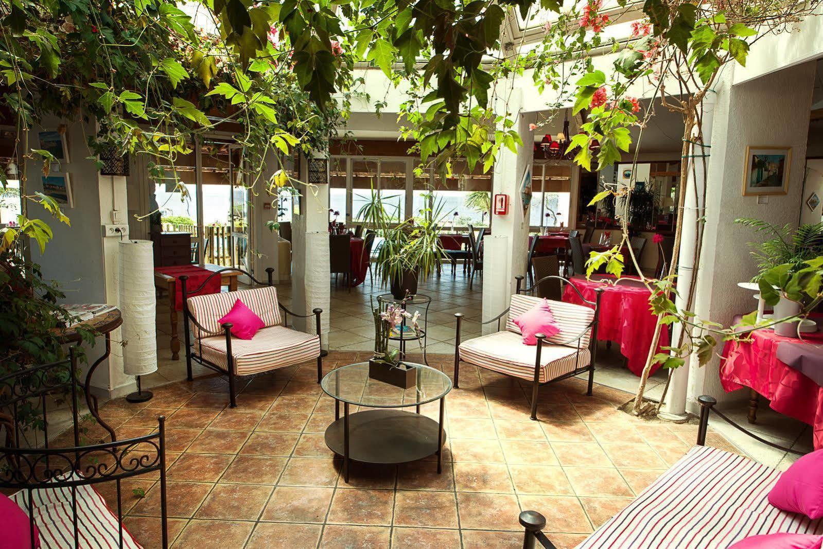 Western Paradou Méditerranée Hotel 3*